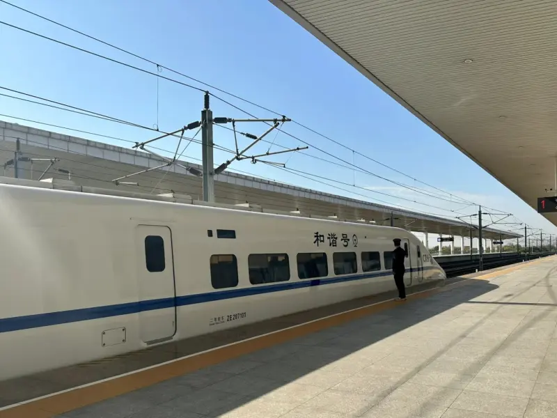 Shanghai Hongqiao Railway Station-Connecting You to China’s High-Speed Rail Network