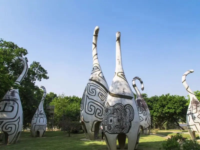 Elephant Trunk Hill-The Iconic Symbol of Guilin's Natural Beauty