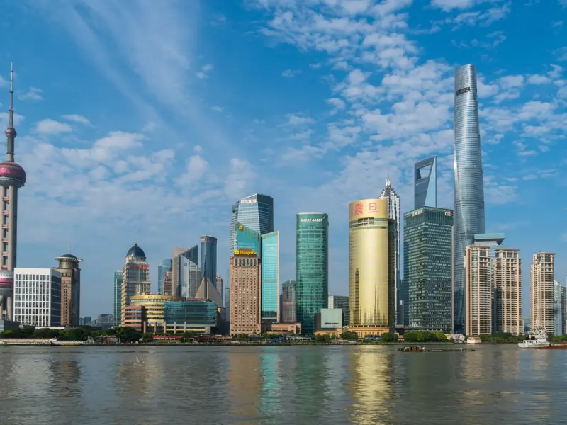 The Bund-Shanghai’s Iconic Waterfront: A Blend of East and West