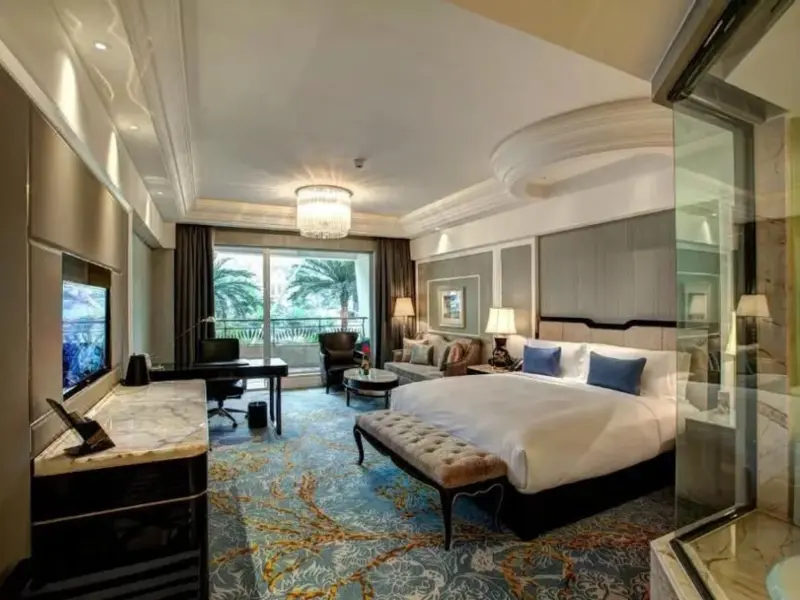 InterContinental Century City Chengdu-An Oasis of Luxury in Chengdu’s Largest Single Building