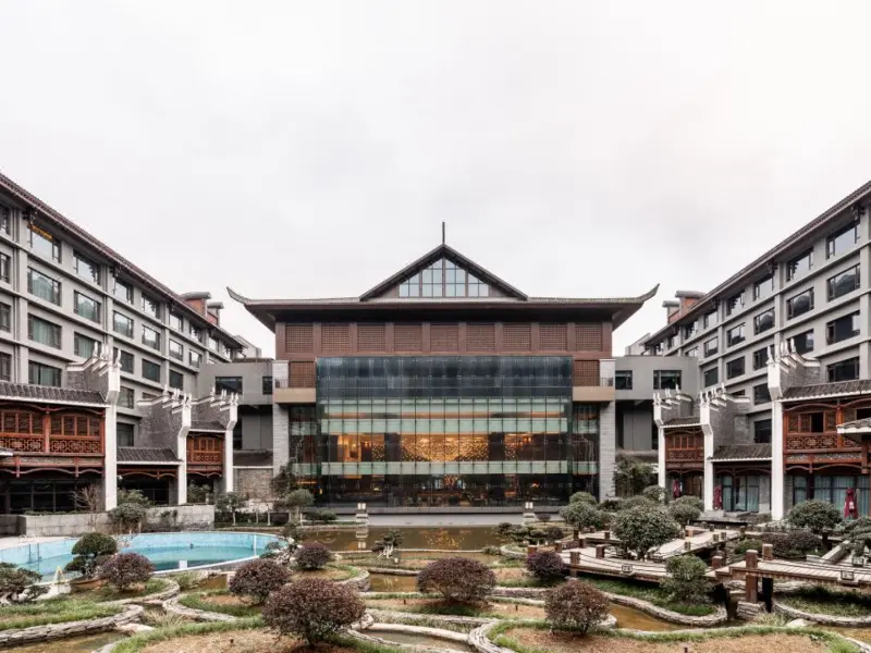 Nabaili Resort Hotel, Zhangjiajie-Luxus-Rückzugsort in der Naturschönheit Wulingyuans