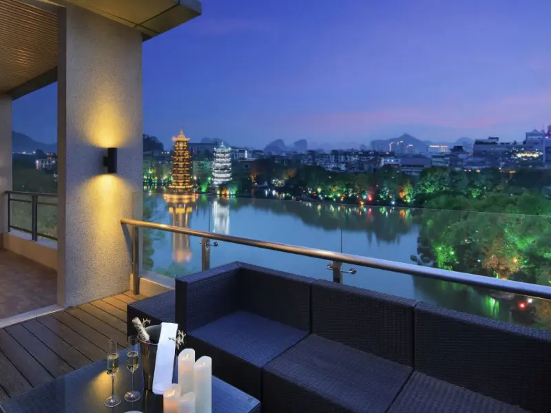 Li River Poets Inn (Two Rivers and Four Lakes Scenic Area Branch)-Tranquil Escape in the Heart of Guilin's Scenic Wonders