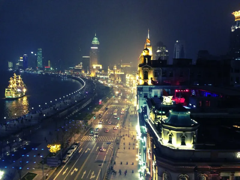 The Bund-Shanghai’s Iconic Waterfront: A Blend of East and West